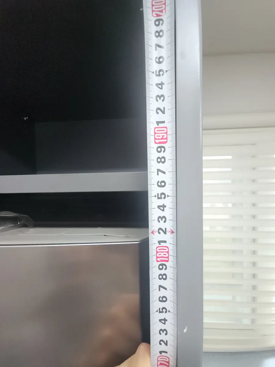 냉장고장 사이즈 조절 — 냉장고 윗면 높이 재기